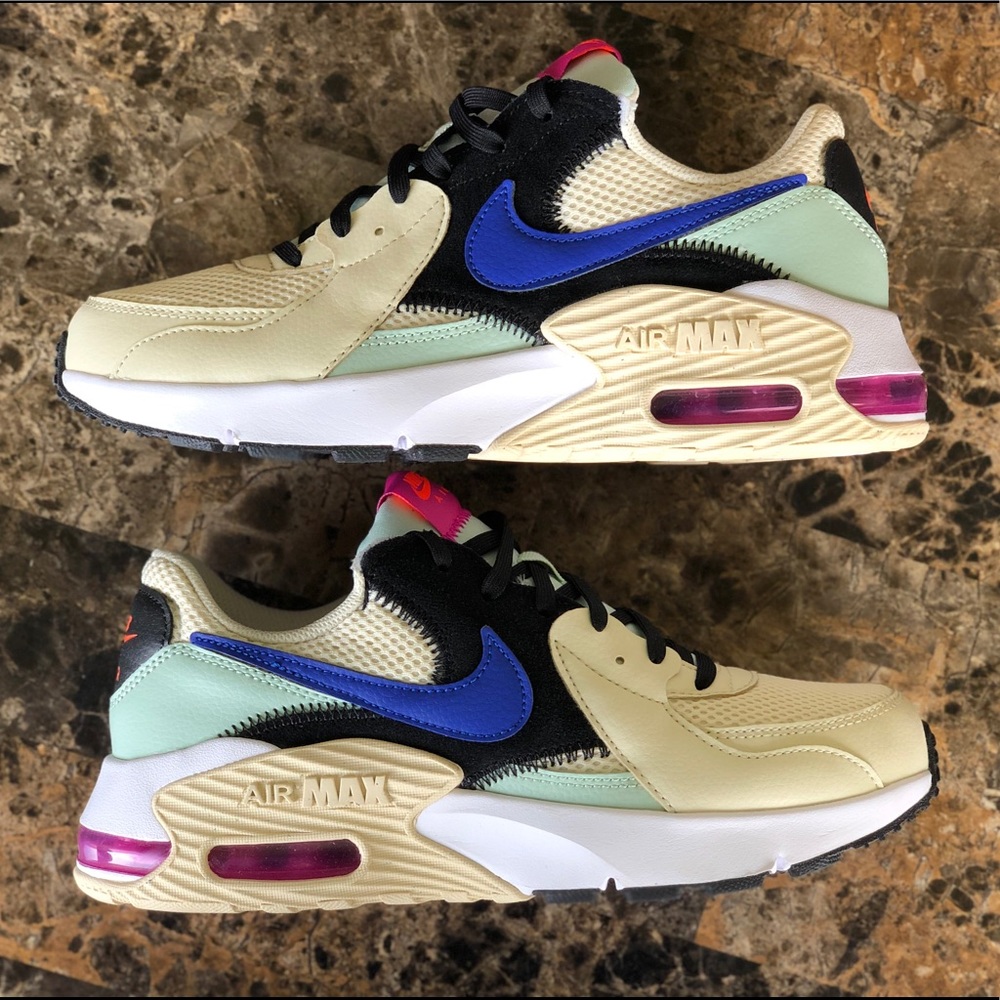 Nike Women's Air Max Excee Casual Sneakers - Picture 7 of 13